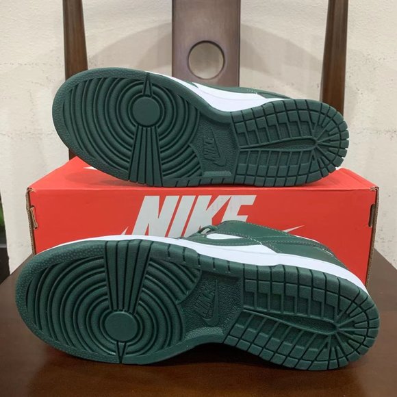 Women's Nike Dunk Low “Michigan State” Sneakers (Brand New 100% Authentic) - Picture 5 of 5